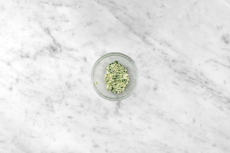 Bärlauchbutter zubereiten