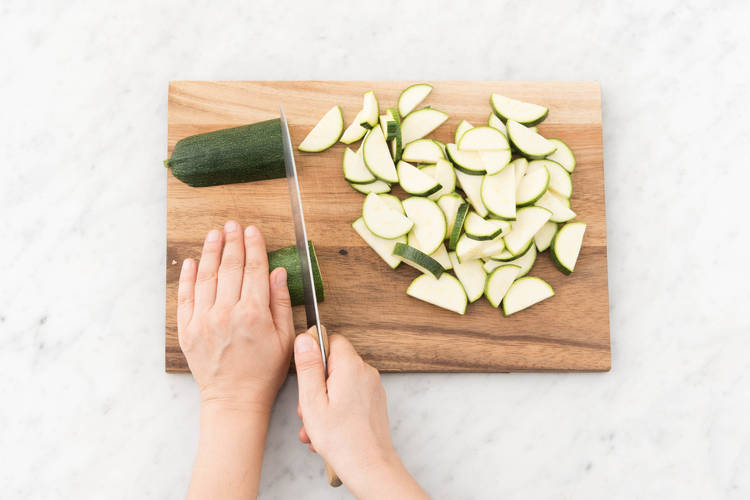 Zucchini schneiden
