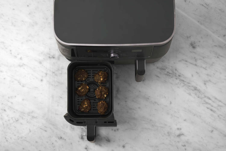 Bifteki im Airfryer garen