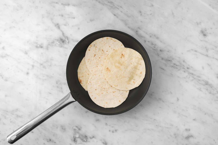 Mini-Tortilla erhitzen