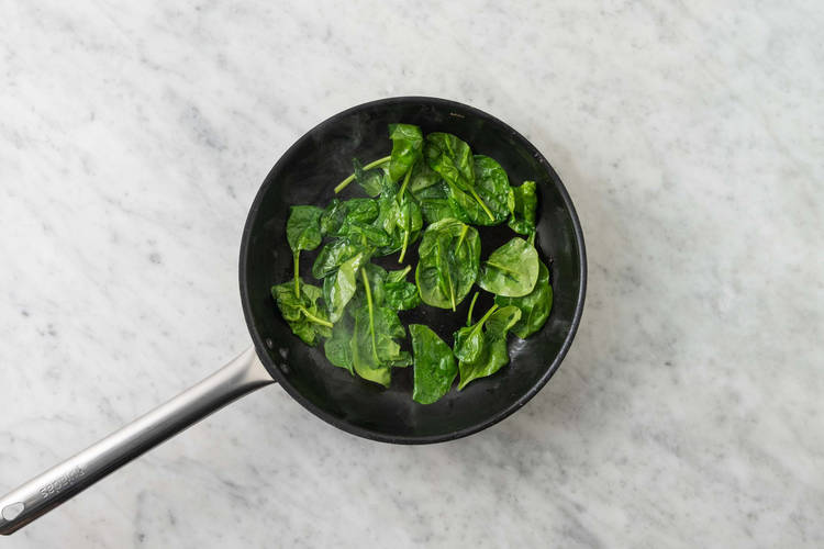 Fry the spinach