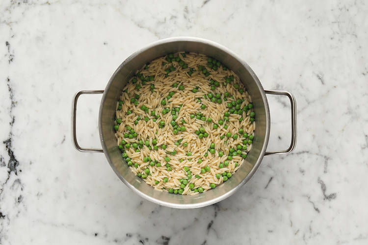 Préparer et cuire l’orzo