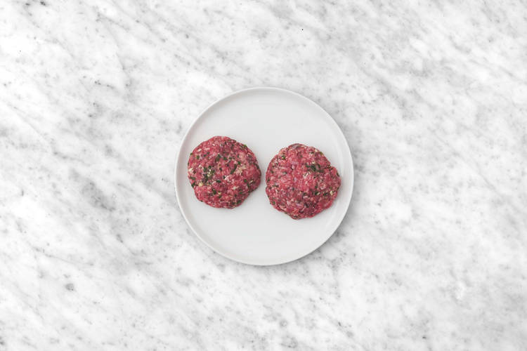 On façonne les steaks