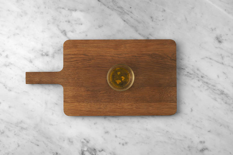 Tilsæt hvidløgsolie