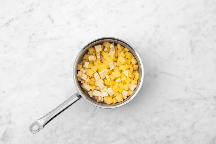 Kartoffeln & Pastinake kochen