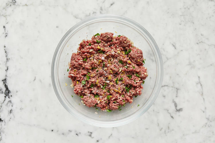 Préparer les pains plats farcis