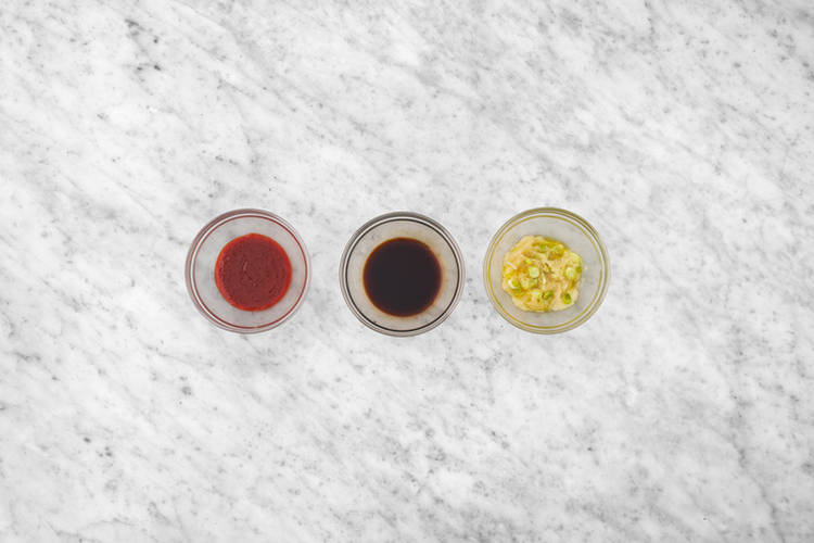 Prepare the sauces