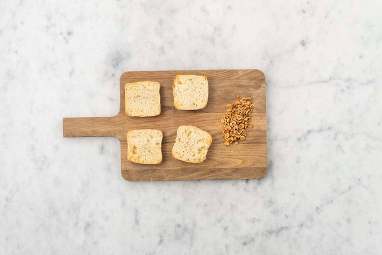 Hazelnoten fijnhakken