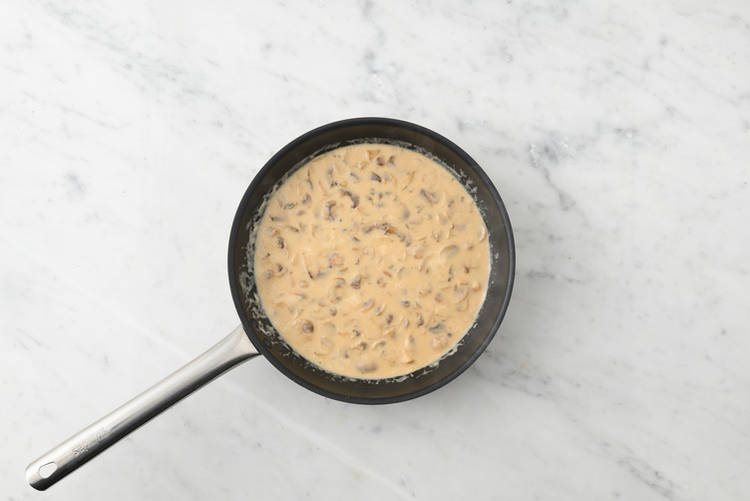 Cook the mushroom sauce