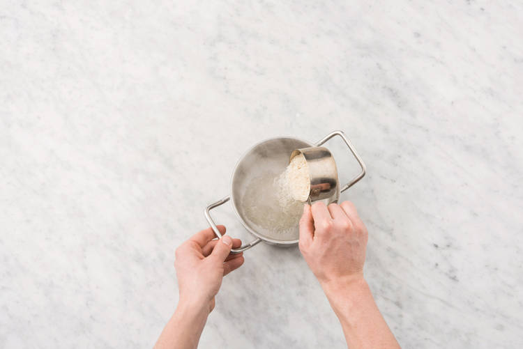 Cook the garlic rice