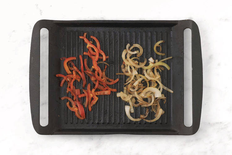 Grill the capsicum & onion