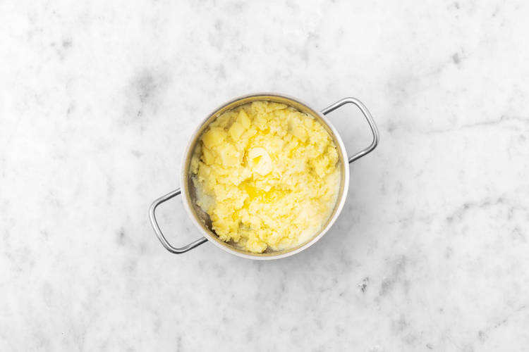 Assaisonner les pommes de terre