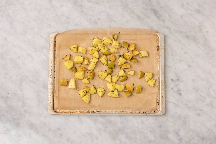 Préparer et rôtir les pommes de terre