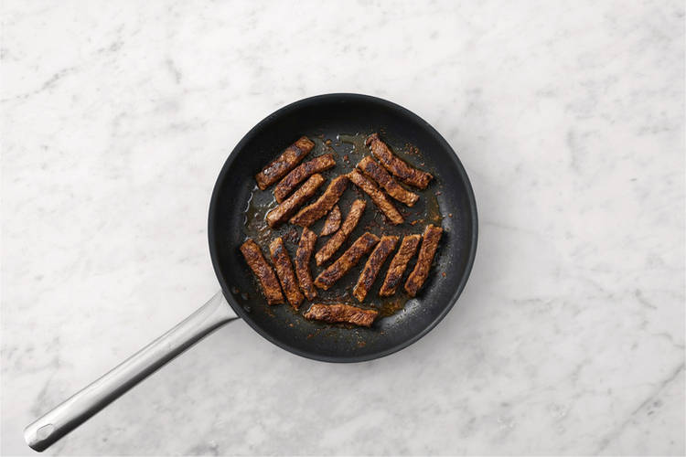 Cook the halloumi