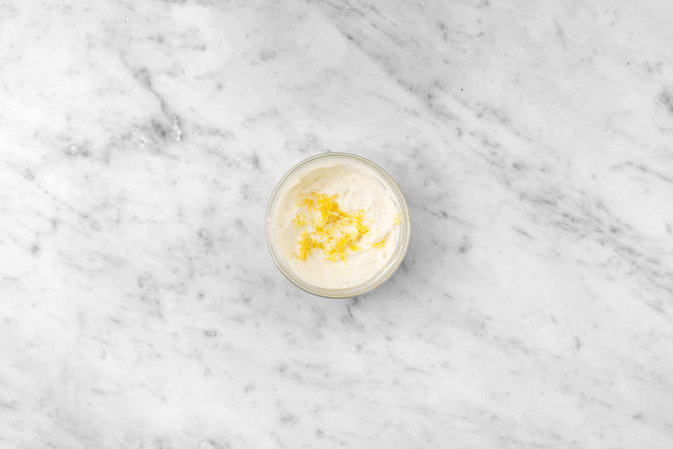Make the lemon ailoli