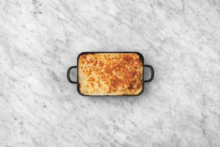 Assemble & bake the lasagne