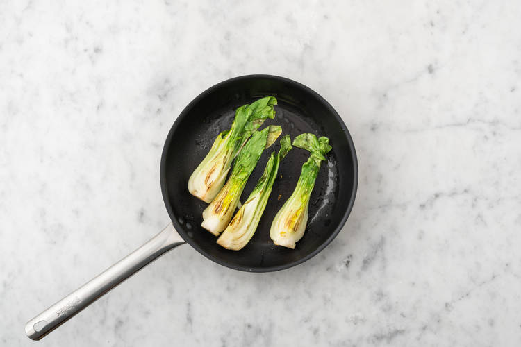 Fry the Pak Choi