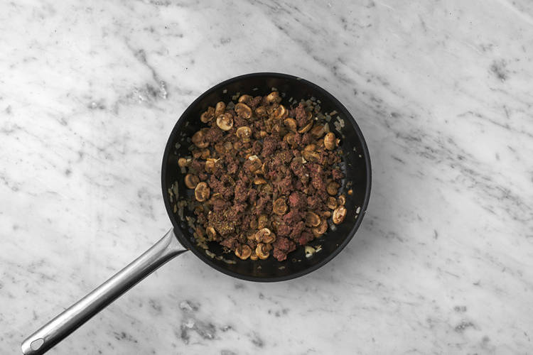 Cook the Beef and Pork Mince