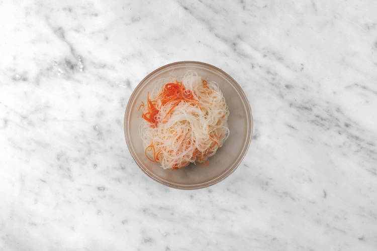 Glasnudeln vorbereiten