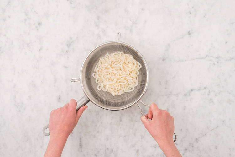 Cook the udon