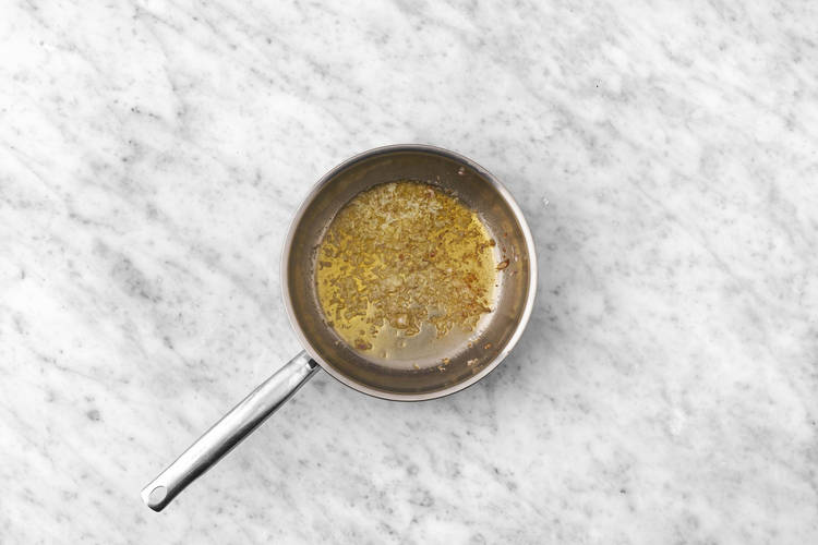 La sauce prend forme