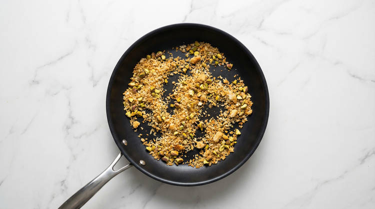 Toast Panko & Make Topping