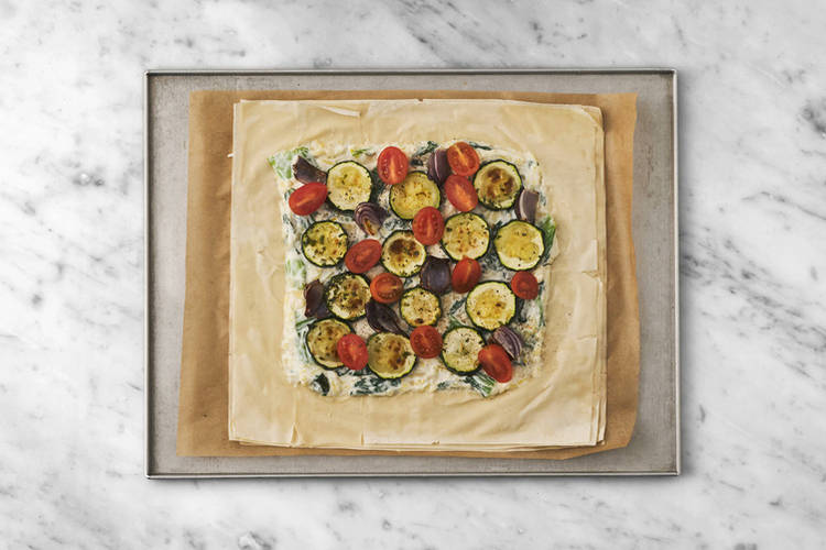Assemble the tart