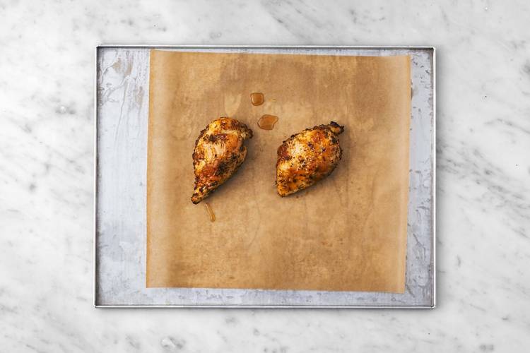 Saisir et rôtir le poulet