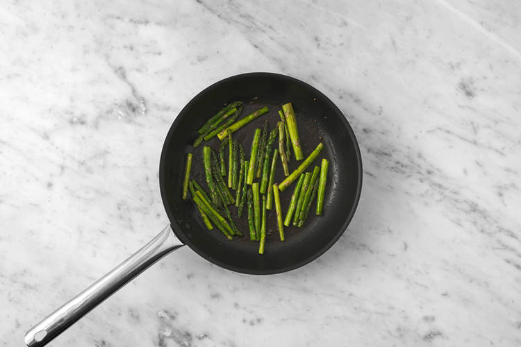 Spargel braten