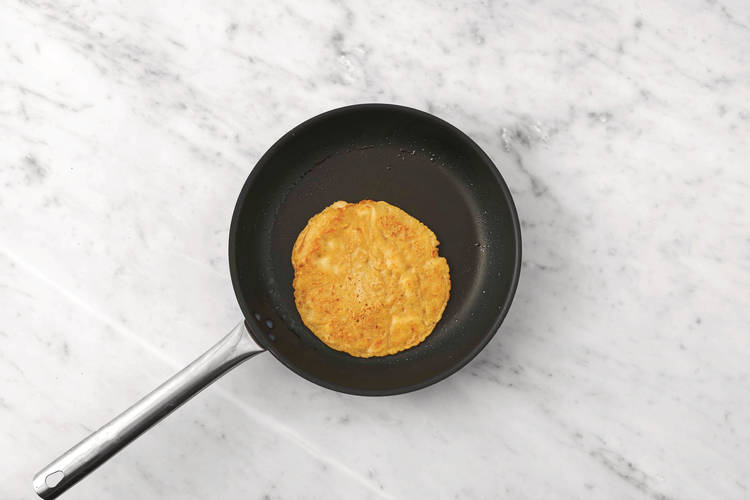 Cook the chickpea pancakes