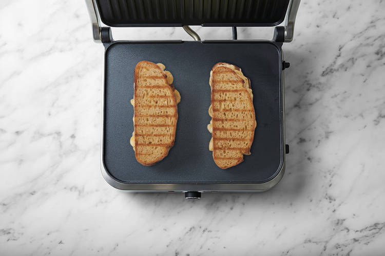 Toast the sandwich