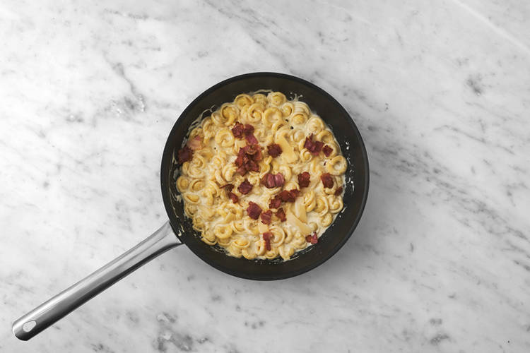 Make the mac n' cheese