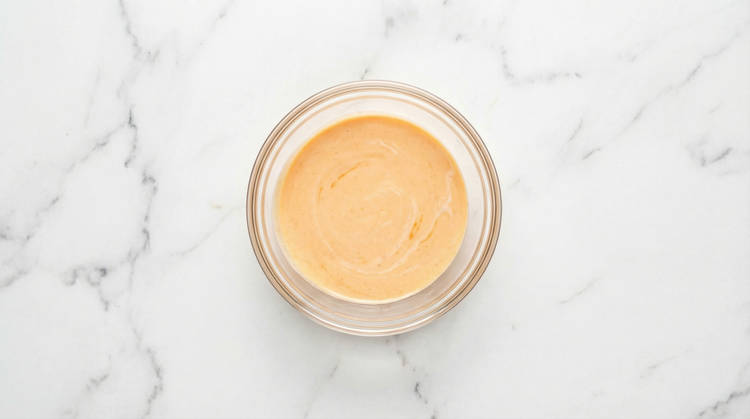 Mix Sriracha Mayo