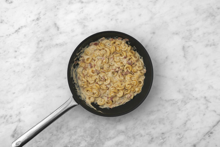 Make the mac n' cheese