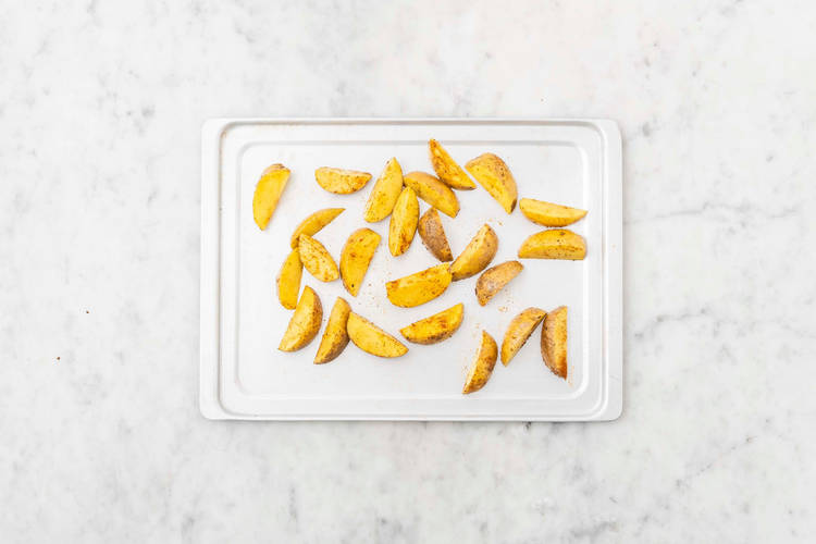 Préparer et rôtir les quartiers de pommes de terre