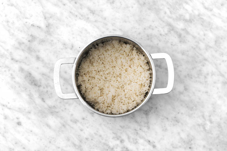 Cook the rice