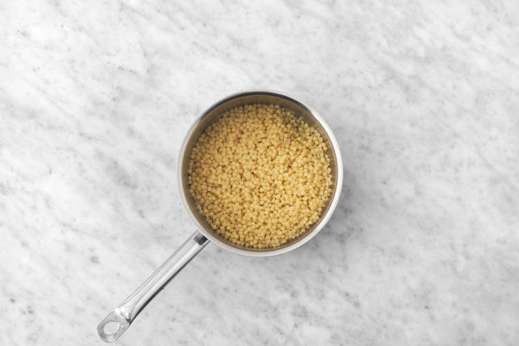 Le couscous perlé se jette à l'eau 