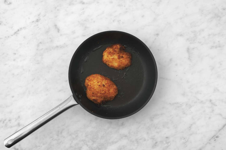 Le poulet part en cuisson