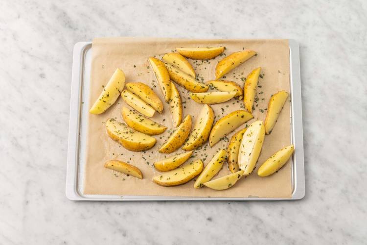 Roast potato wedges