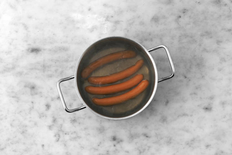 Hot Dogs zubereiten