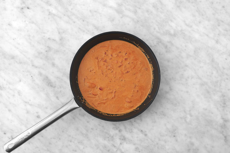 Make the curry sauce