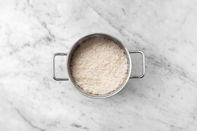 Cook the rice