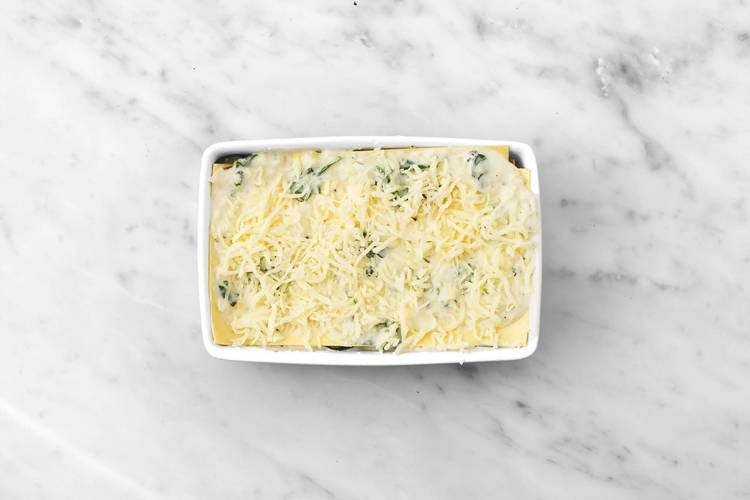 Lasagne en construction 