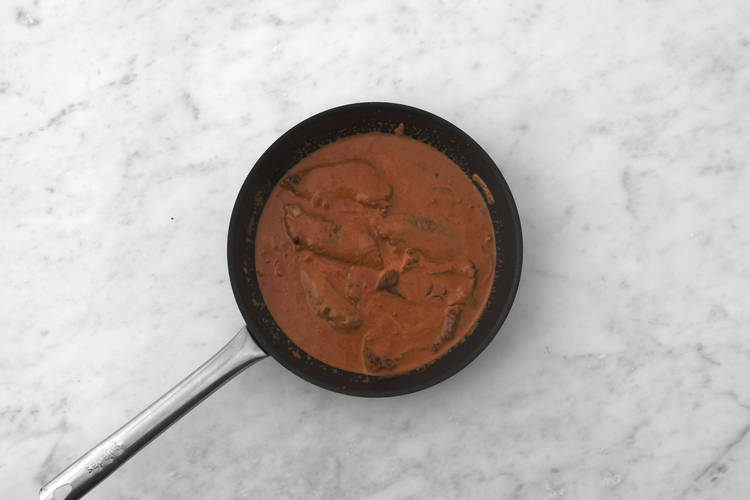 Tilsæt ketchup