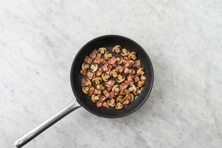 Cook the bacon & mushrooms