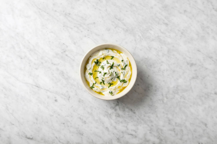 Make the mint yoghurt