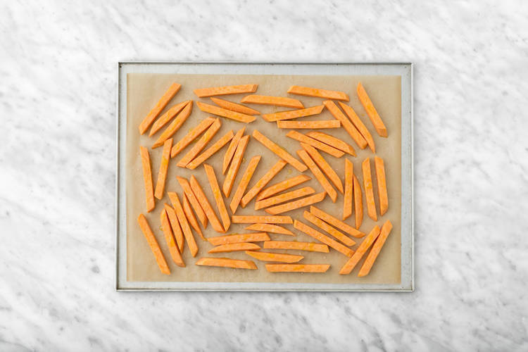 Bake the kūmara fries 