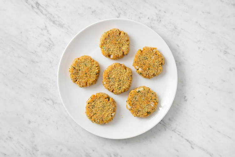 Cook the prawn cakes  