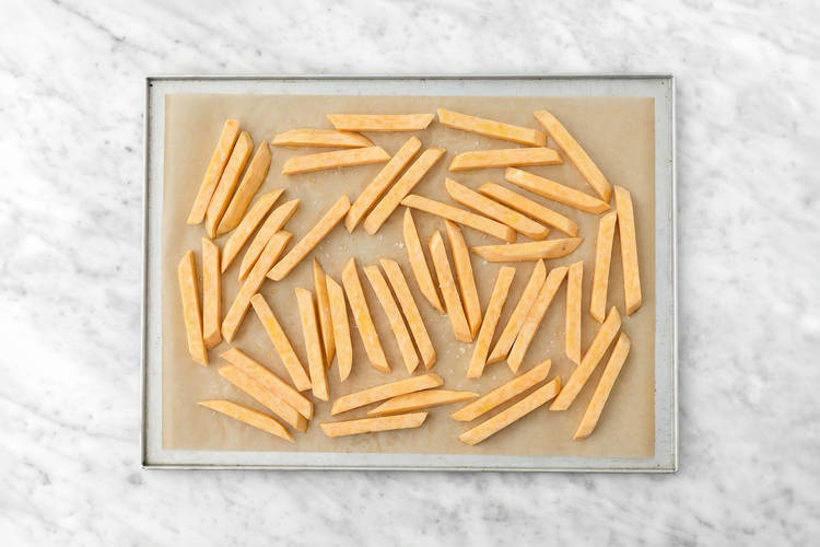 Bake the kūmara fries 