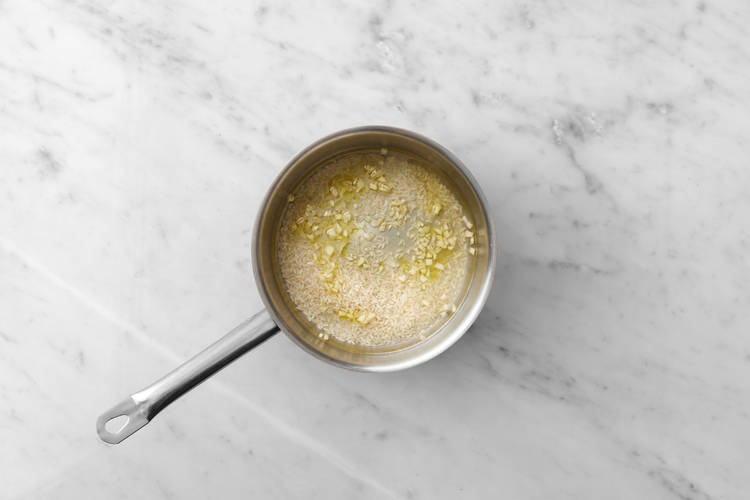 Cook the garlic rice